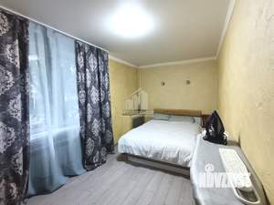 2-к квартира, вторичка, 43м2, 1/4 этаж