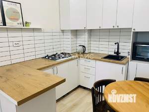 2-к квартира, вторичка, 62м2, 1/10 этаж