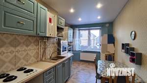 2-к квартира, вторичка, 62м2, 1/9 этаж