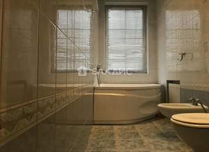 4-к квартира, вторичка, 136м2, 3/3 этаж