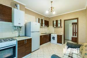 2-к квартира, вторичка, 63м2, 8/10 этаж