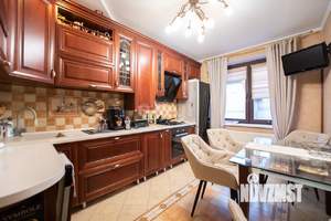 4-к квартира, вторичка, 107м2, 5/6 этаж