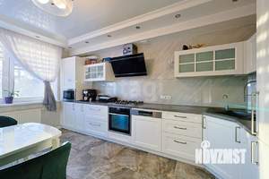 4-к квартира, вторичка, 102м2, 2/4 этаж