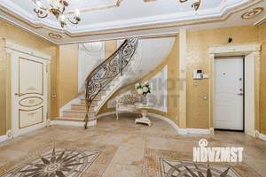 5-к квартира, вторичка, 234м2, 4/5 этаж