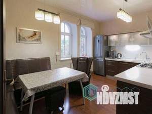 3-к квартира, вторичка, 108м2, 1/3 этаж