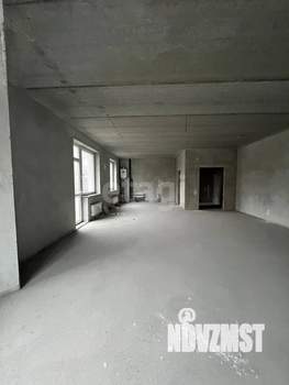 5-к квартира, вторичка, 174м2, 2/4 этаж