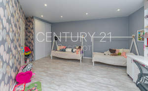 3-к квартира, вторичка, 84м2, 2/10 этаж