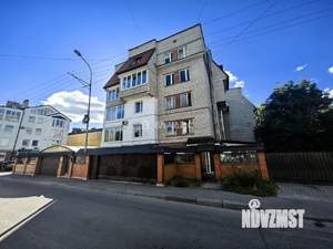 3-к квартира, вторичка, 98м2, 2/4 этаж