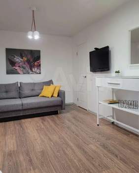 2-к квартира, вторичка, 45м2, 1/4 этаж