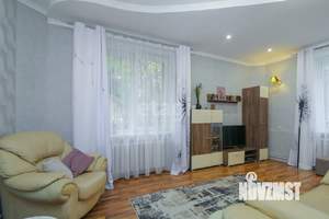 3-к квартира, вторичка, 74м2, 1/4 этаж