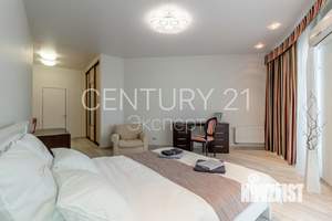 2-к квартира, вторичка, 101м2, 7/9 этаж