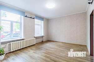 3-к квартира, вторичка, 68м2, 1/5 этаж