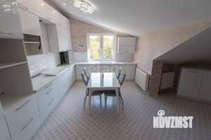 4-к квартира, вторичка, 184м2, 4/4 этаж