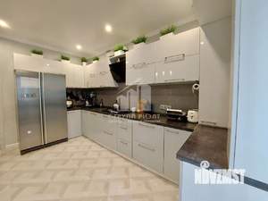 3-к квартира, вторичка, 83м2, 1/9 этаж
