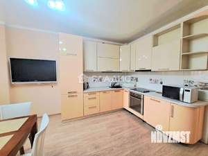 2-к квартира, вторичка, 63м2, 2/10 этаж