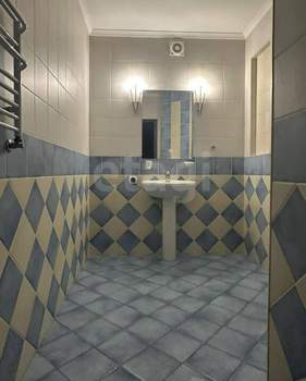 2-к квартира, вторичка, 92м2, 2/5 этаж