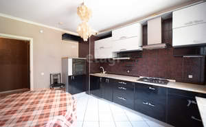 3-к квартира, вторичка, 70м2, 2/10 этаж