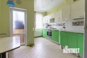 2-к квартира, вторичка, 62м2, 1/9 этаж
