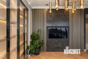 3-к квартира, вторичка, 104м2, 4/5 этаж