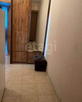 2-к квартира, вторичка, 40м2, 1/5 этаж