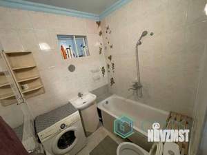 2-к квартира, вторичка, 43м2, 1/4 этаж