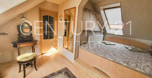 2-к квартира, вторичка, 52м2, 2/2 этаж