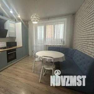 2-к квартира, вторичка, 64м2, 1/9 этаж