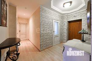 4-к квартира, вторичка, 98м2, 2/4 этаж