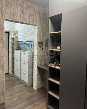 2-к квартира, вторичка, 55м2, 1/9 этаж