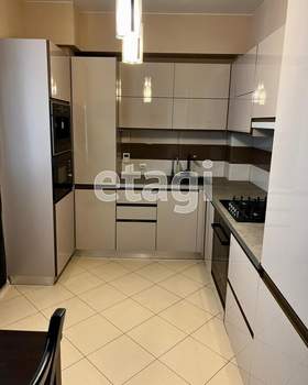 2-к квартира, вторичка, 57м2, 1/3 этаж