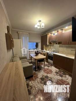 2-к квартира, вторичка, 60м2, 1/5 этаж