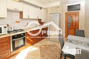 2-к квартира, вторичка, 64м2, 1/8 этаж