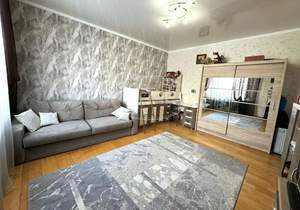 2-к квартира, вторичка, 70м2, 2/4 этаж