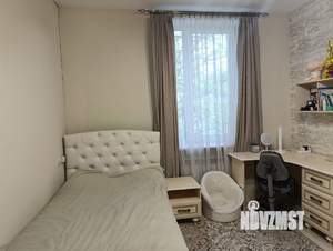 3-к квартира, вторичка, 100м2, 3/3 этаж