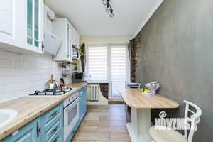 3-к квартира, вторичка, 63м2, 2/4 этаж