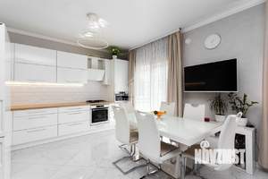 2-к квартира, вторичка, 80м2, 1/3 этаж