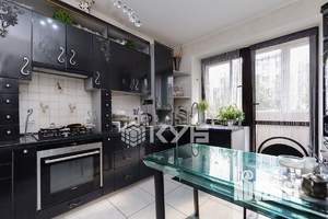3-к квартира, вторичка, 98м2, 1/6 этаж