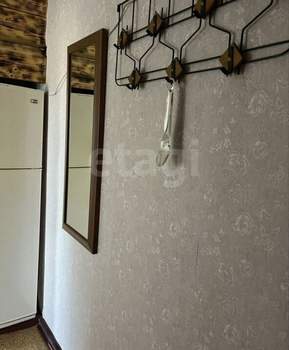 2-к квартира, вторичка, 42м2, 5/5 этаж