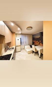 2-к квартира, вторичка, 63м2, 1/9 этаж