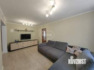 2-к квартира, вторичка, 37м2, 1/4 этаж