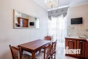 3-к квартира, вторичка, 100м2, 3/5 этаж