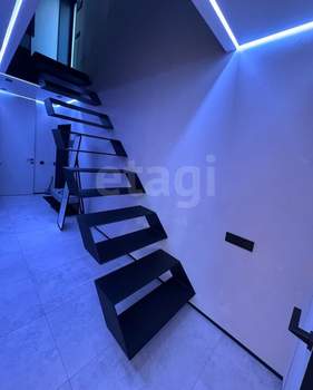 4-к квартира, вторичка, 219м2, 8/8 этаж