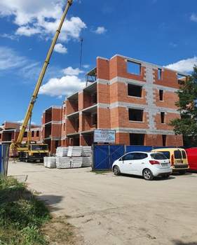 2-к квартира, вторичка, 81м2, 1/4 этаж