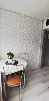 2-к квартира, вторичка, 52м2, 1/4 этаж