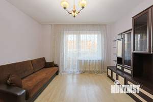 2-к квартира, вторичка, 63м2, 1/9 этаж