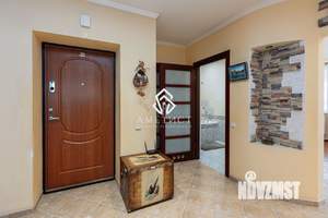 3-к квартира, вторичка, 103м2, 6/7 этаж