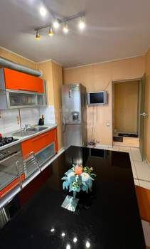 3-к квартира, вторичка, 63м2, 9/10 этаж