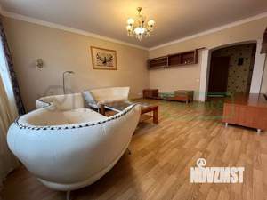 2-к квартира, вторичка, 74м2, 2/4 этаж