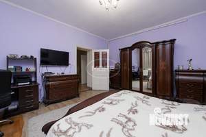 4-к квартира, вторичка, 136м2, 1/2 этаж