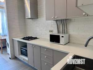 3-к квартира, вторичка, 82м2, 1/10 этаж